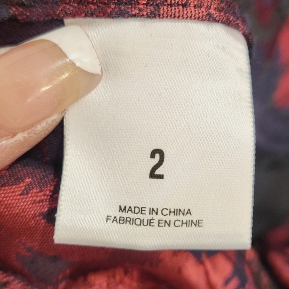 EXPRESS Women's Mini Skirt Red Blue Black Floral Ruffle Hem Zipper Size 2 - Picture 12 of 13